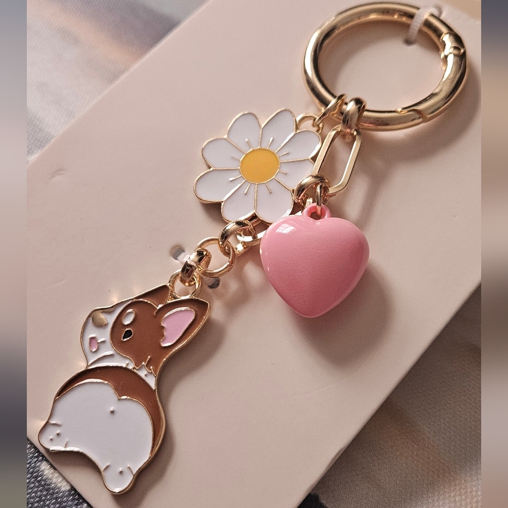 Studio Bag Charm with Corgi, Daisy & Pink Heart NIP - Picture 3 of 8